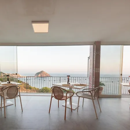 מלון Torre Sant'angelo